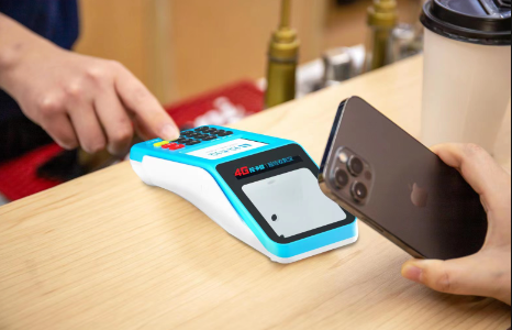 为什么拉卡拉商户全称显示的是注册人名字